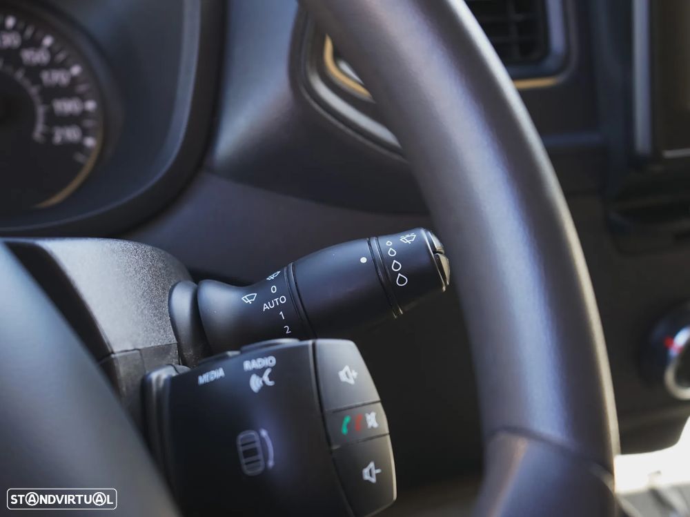 Renault RENAULT MASTER III  2.3 DCI 180 - 14