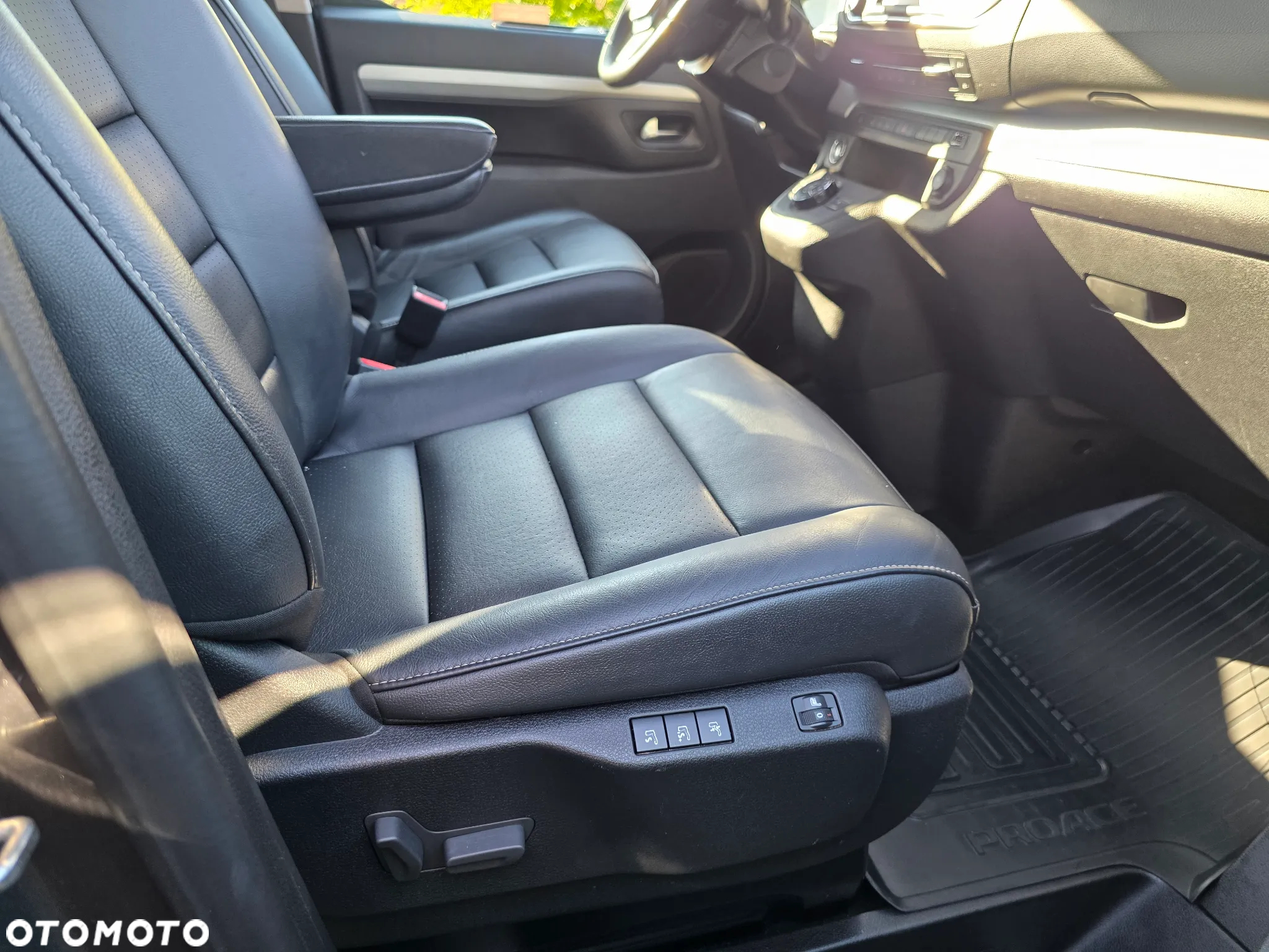 Toyota Proace Verso 2.0 D4-D Long Business - 16