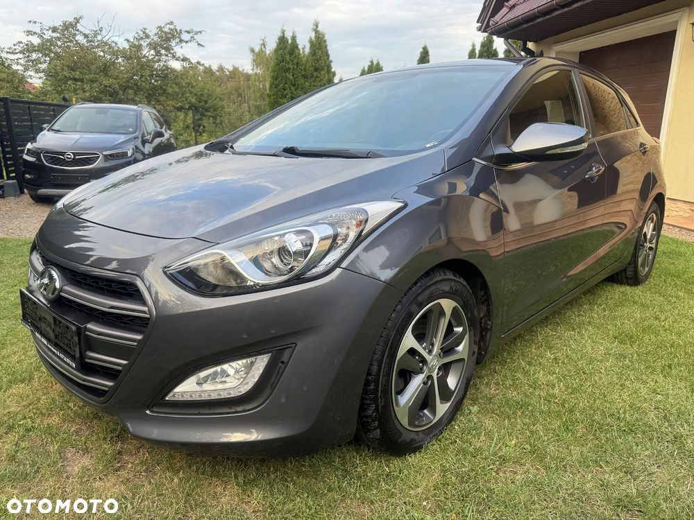 Hyundai i30 blue 1.4 Passion - 3