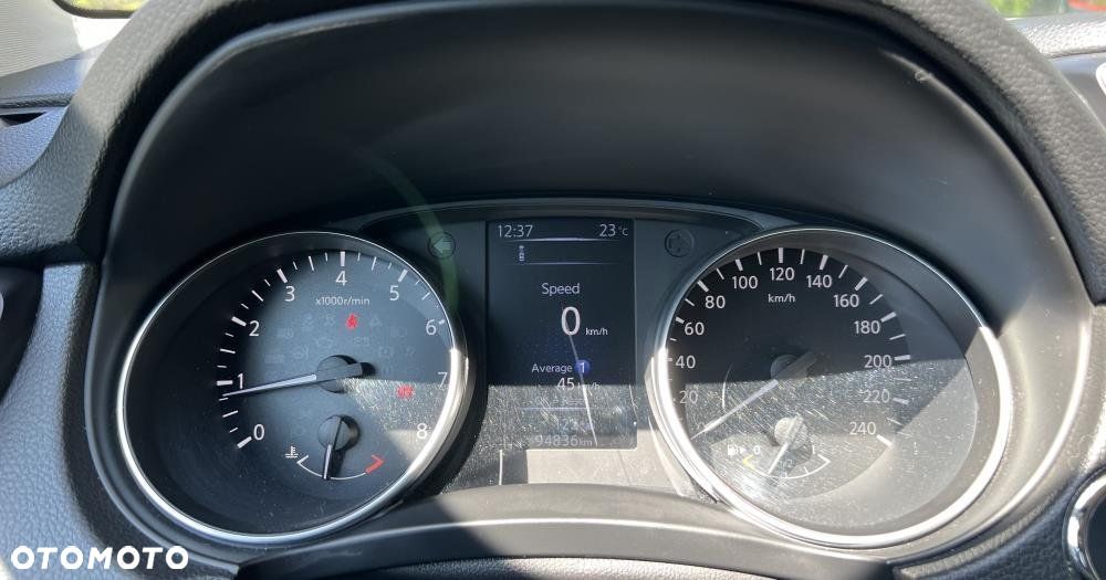 Nissan Qashqai - 12