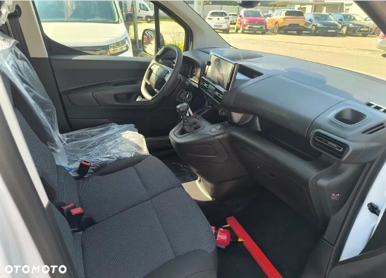 Opel Combo Cargo Furgon XL Diesel 100KM Manual 3 os. - 6