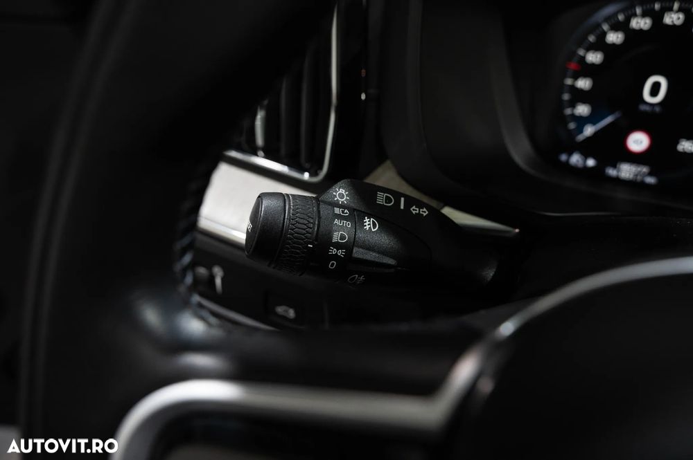 Volvo XC 60 B5 D AWD Geartronic Inscription - 24