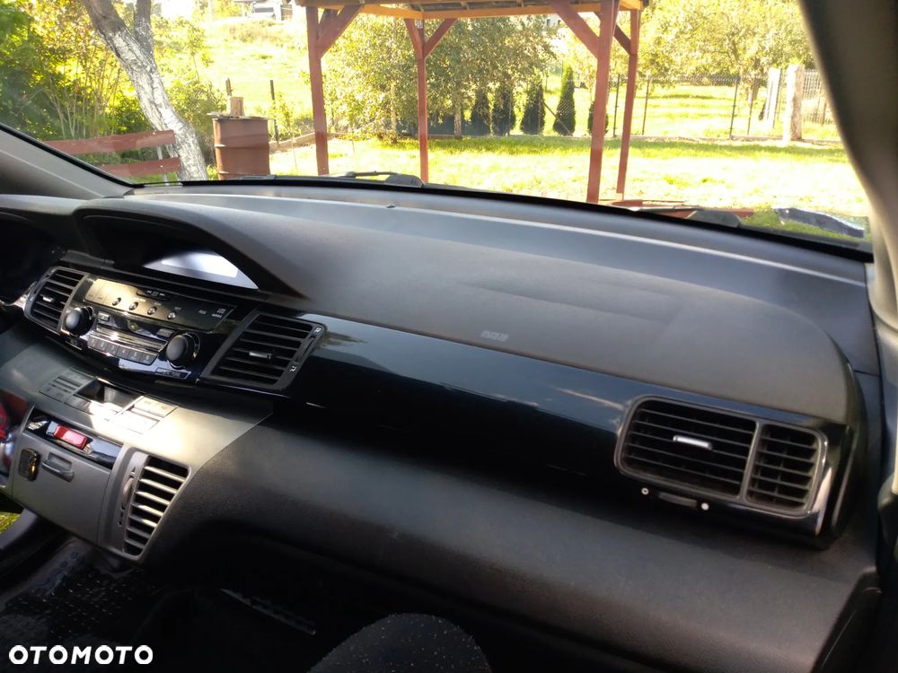 Honda FR-V 2.0 Executive - 17