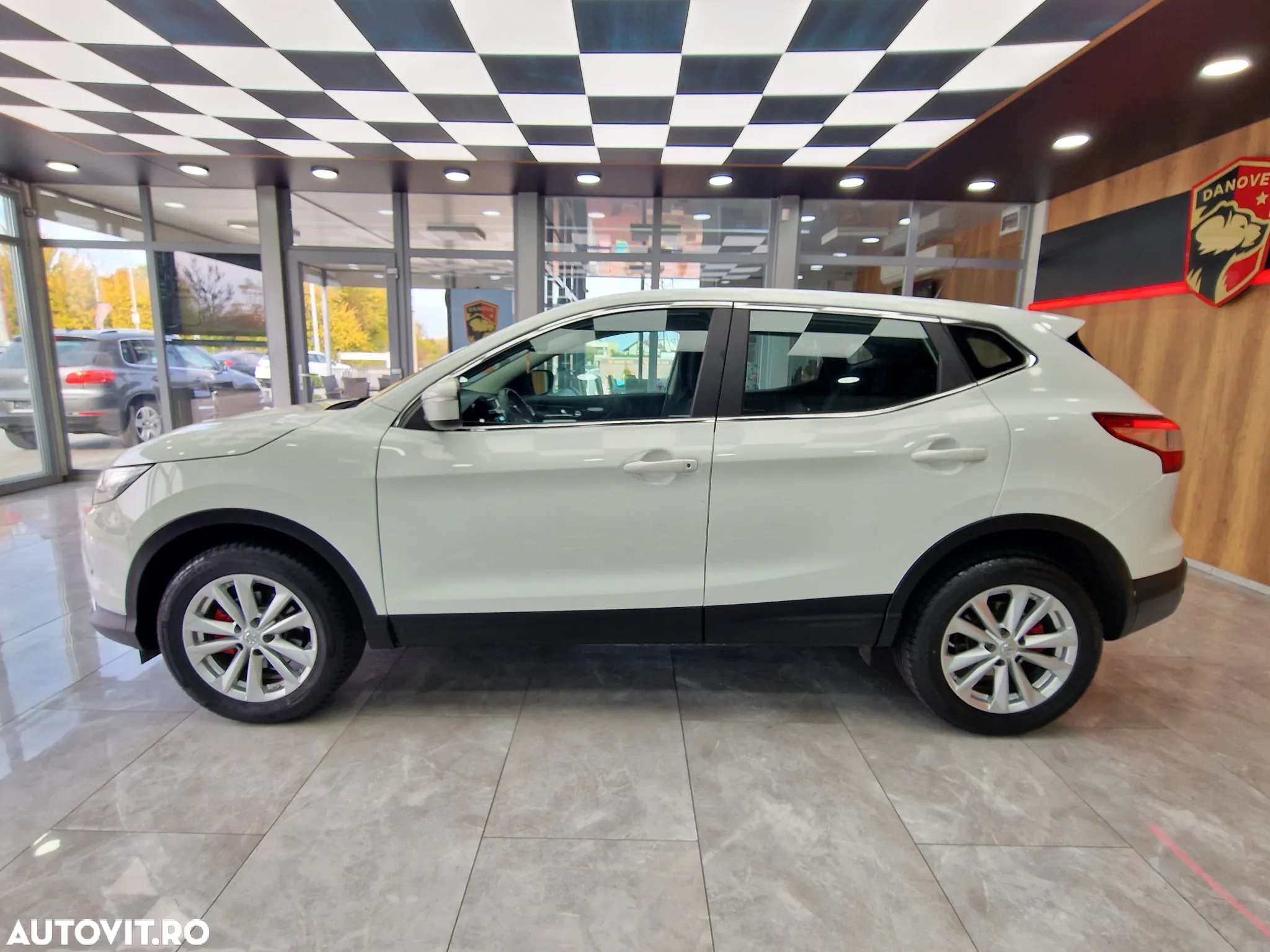 Nissan Qashqai 1.5 DCI Start/Stop Acenta - 4