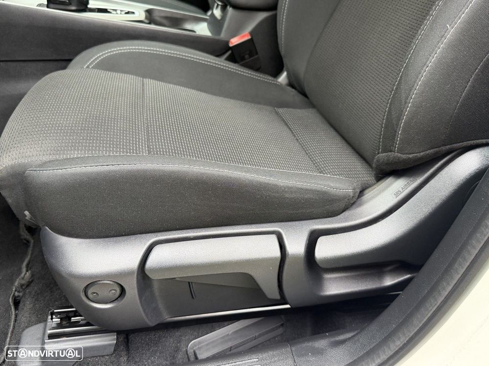 Nissan Qashqai - 25