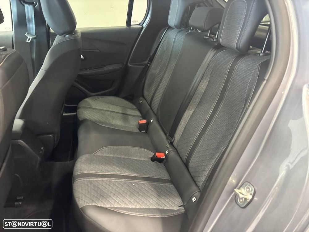 Peugeot 208 1.2 Hybrid Allure e-DCS6 - 10