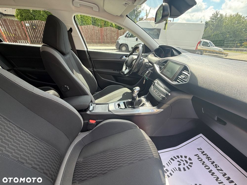 Peugeot 308 1.2 PureTech GPF Active S&S - 10
