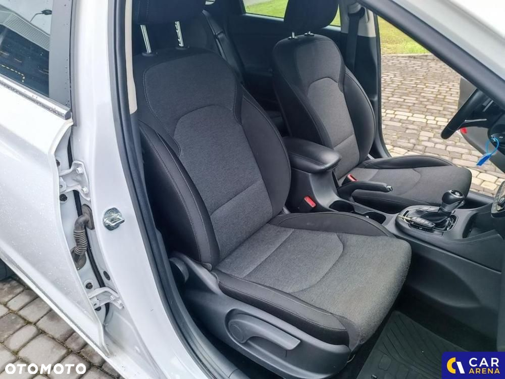Hyundai i30 - 33