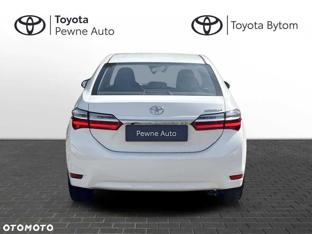 Toyota Corolla - 5