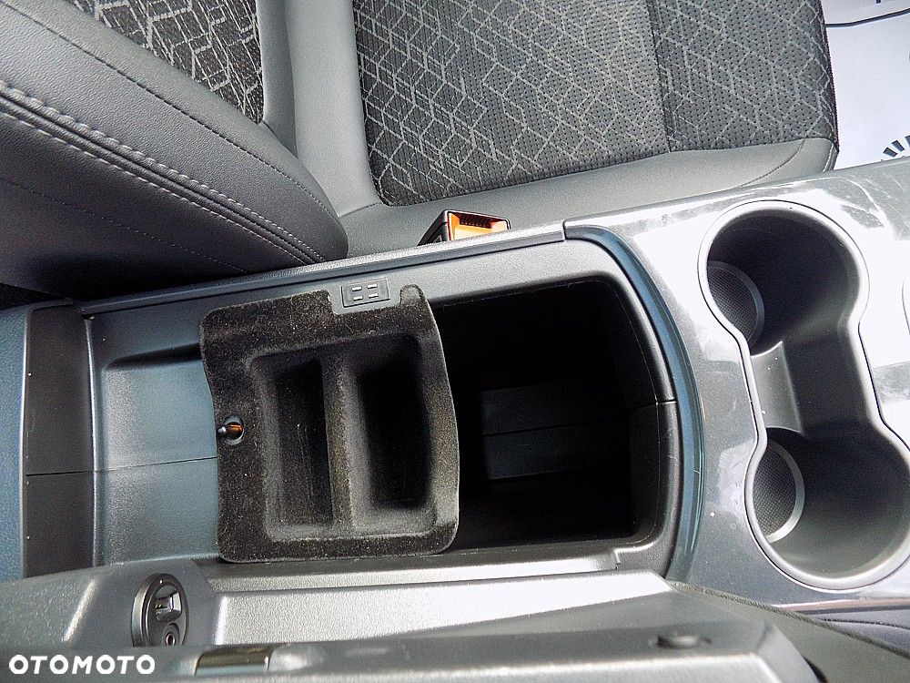 Peugeot 3008 PureTech 130 Stop & Start GPF Allure - 20