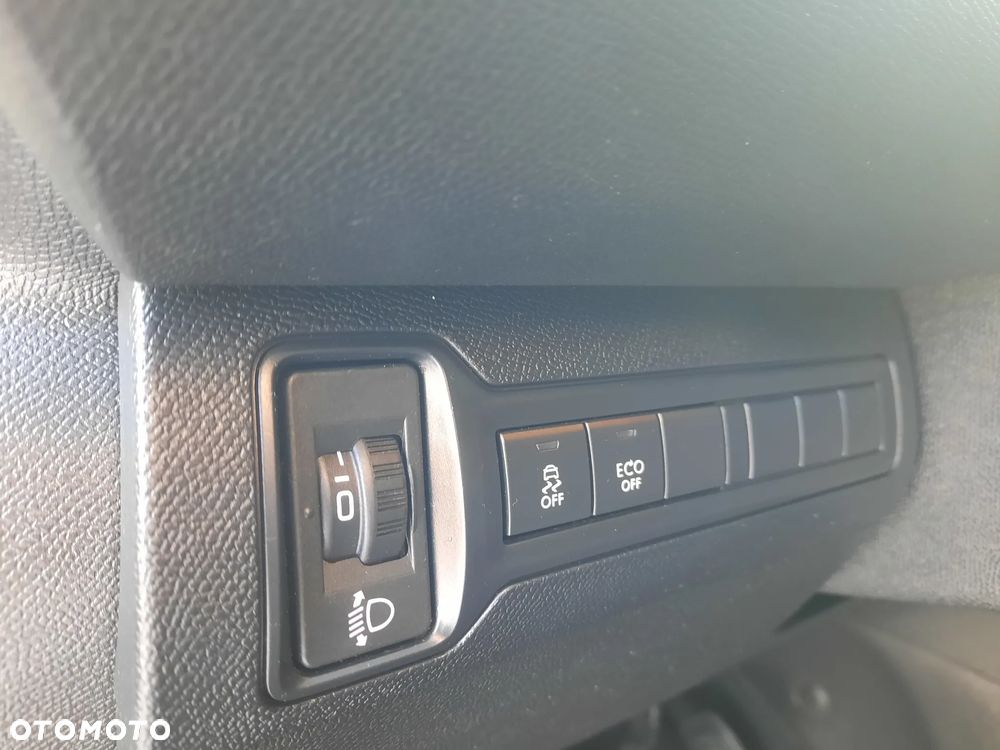 Peugeot 308 BlueHDi FAP 120 Stop&Start Allure - 22