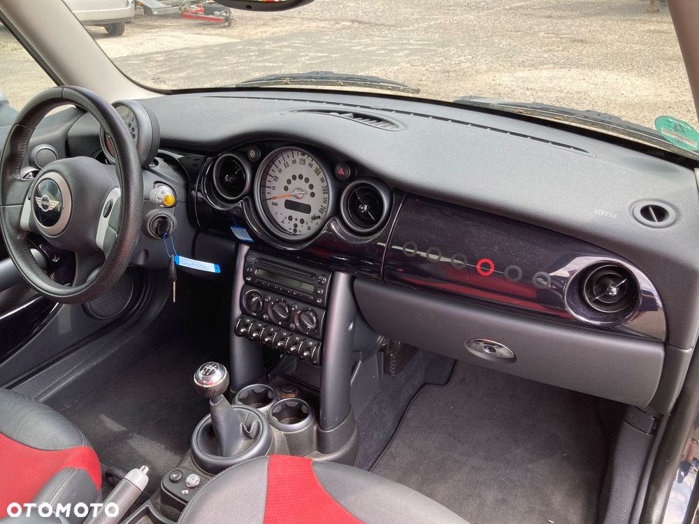 MINI Cooper Seven - 18