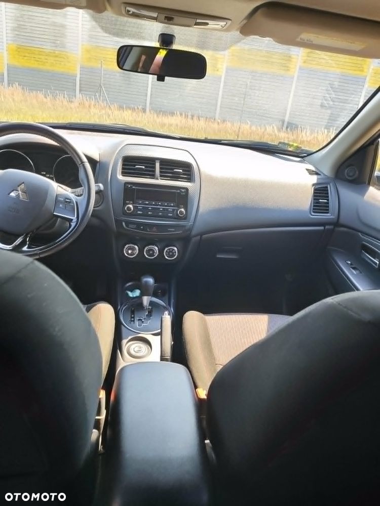 Mitsubishi Outlander - 5