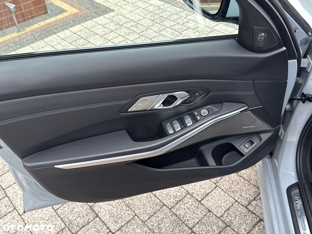 BMW Seria 3 320d mHEV M Sport sport - 24