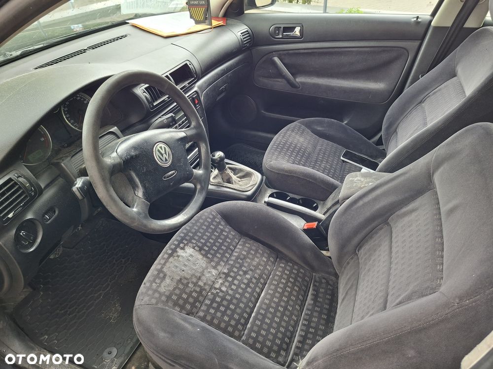 Volkswagen Passat - 5
