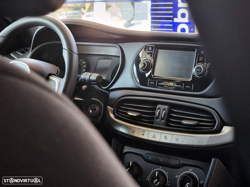 Fiat Tipo Station Wagon 1.3 M-Jet Street — fotografia 31