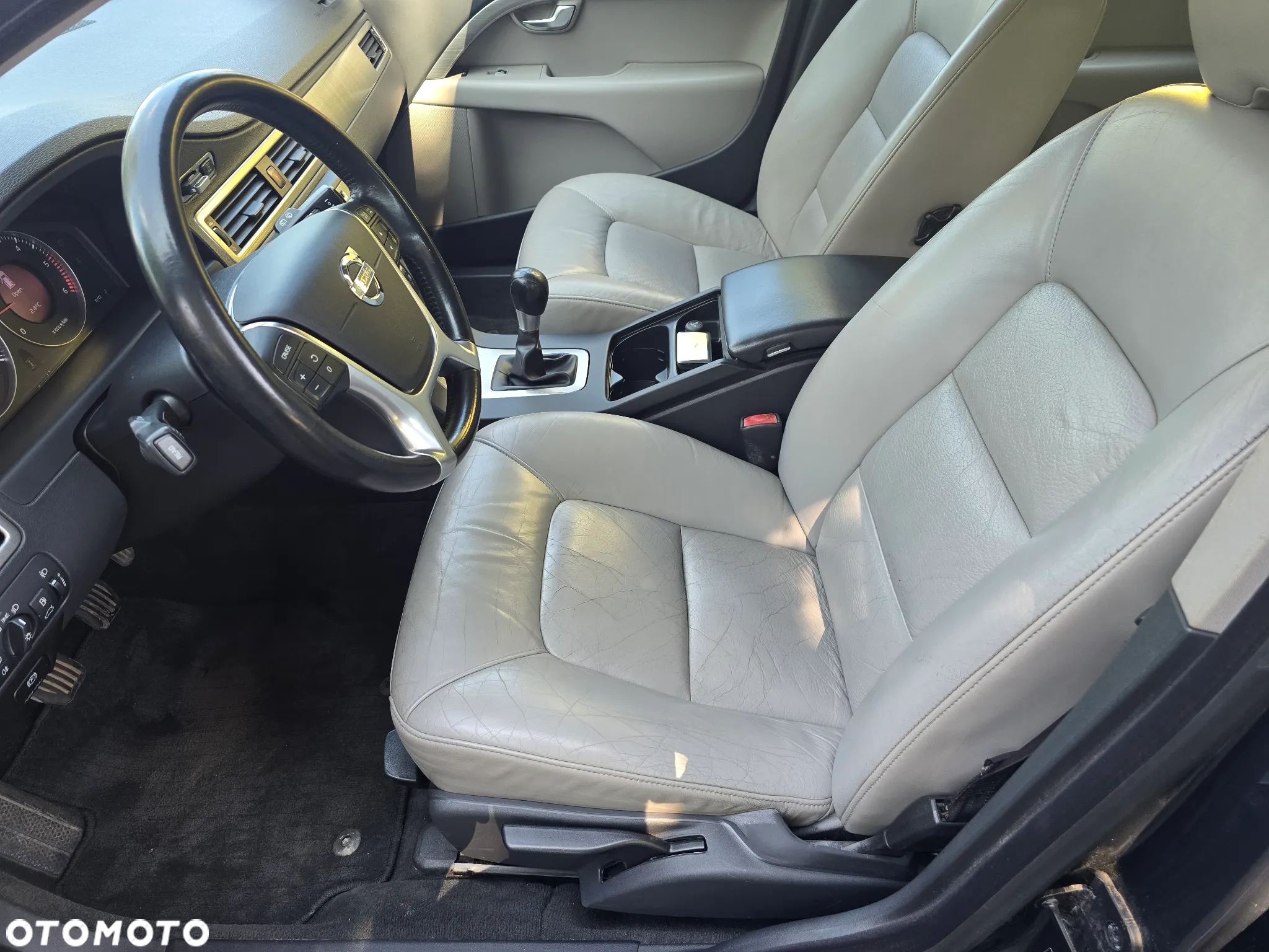 Volvo V70 2.0D Momentum - 23