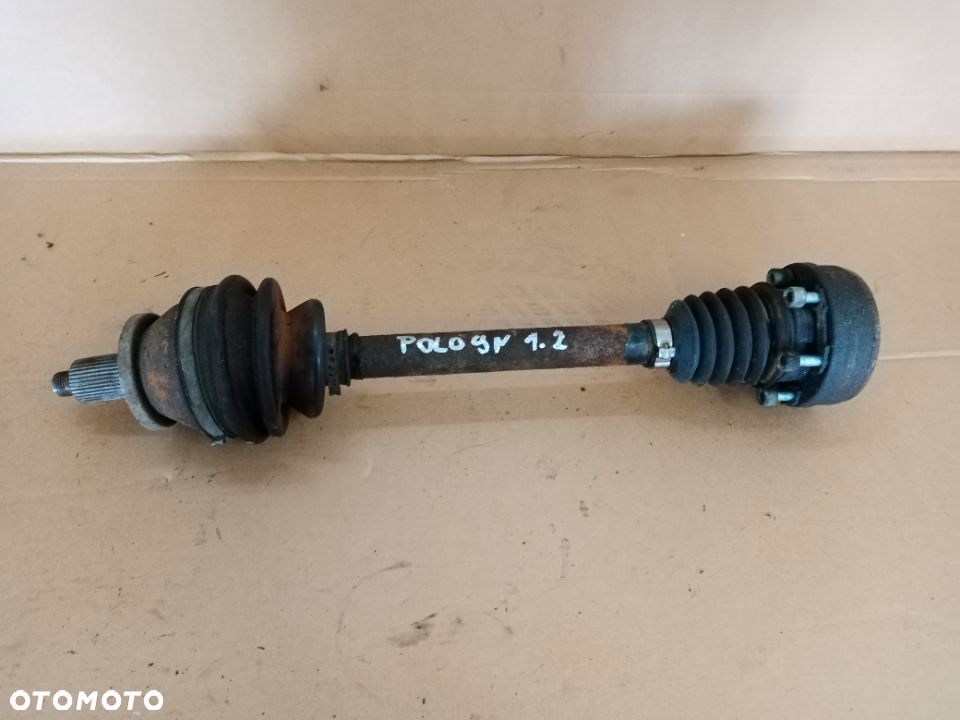 Półoś lewa krótka półośka VW Polo 9N 1.2 - 1