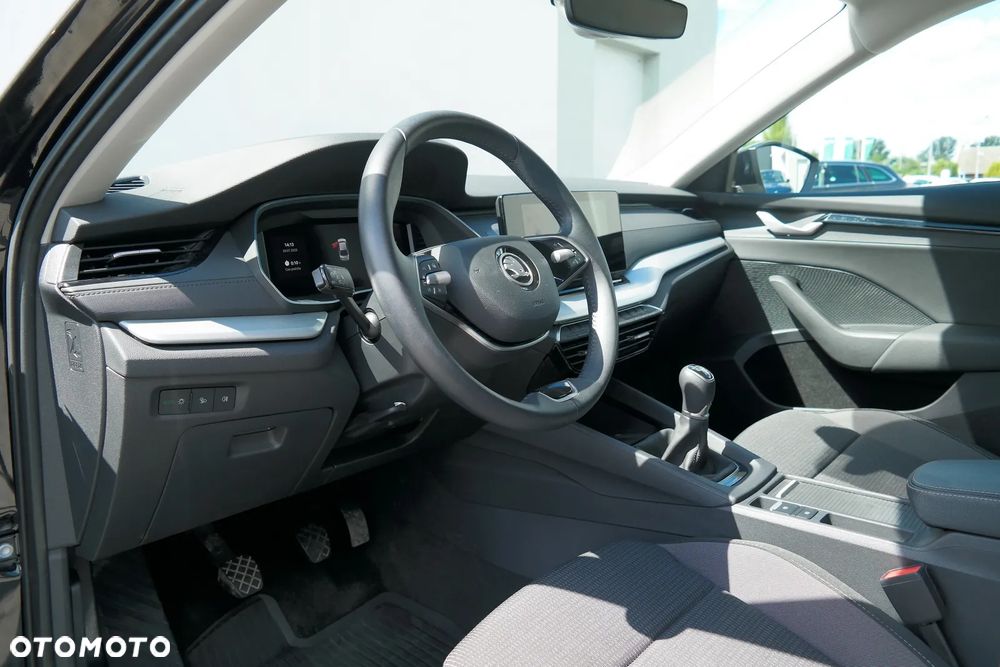Skoda Octavia 1.5 TSI Selection - 9