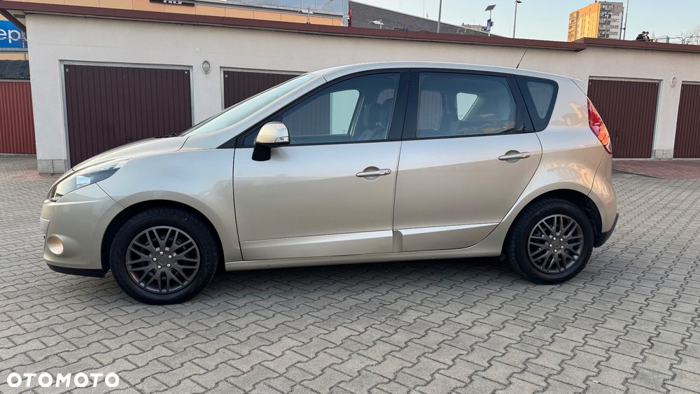 Renault Scenic 1.6 16V 110 Xmod Paris - 8