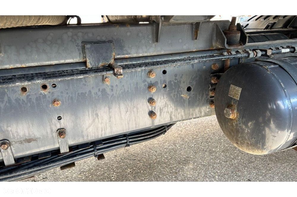 Scania P320 6x2*4 GEESINKNORBA RL300 22H25 - 17