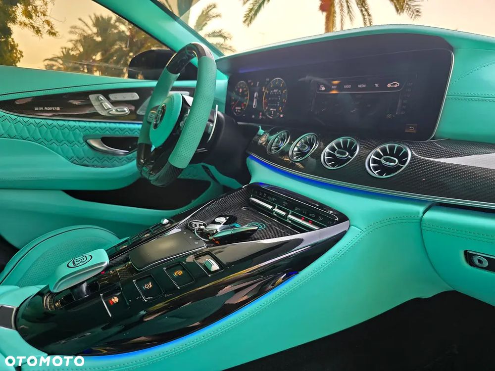 Mercedes-Benz AMG GT 63 S 4Matic Speedshift MCT 9G - 13