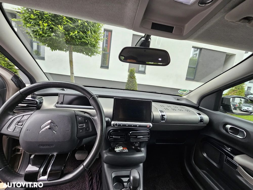 Citroën C4 Cactus 1.2 PureTech S&S EAT6 Shine - 20