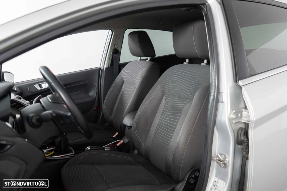 Ford Fiesta 1.0 EcoBoost Titanium - 10