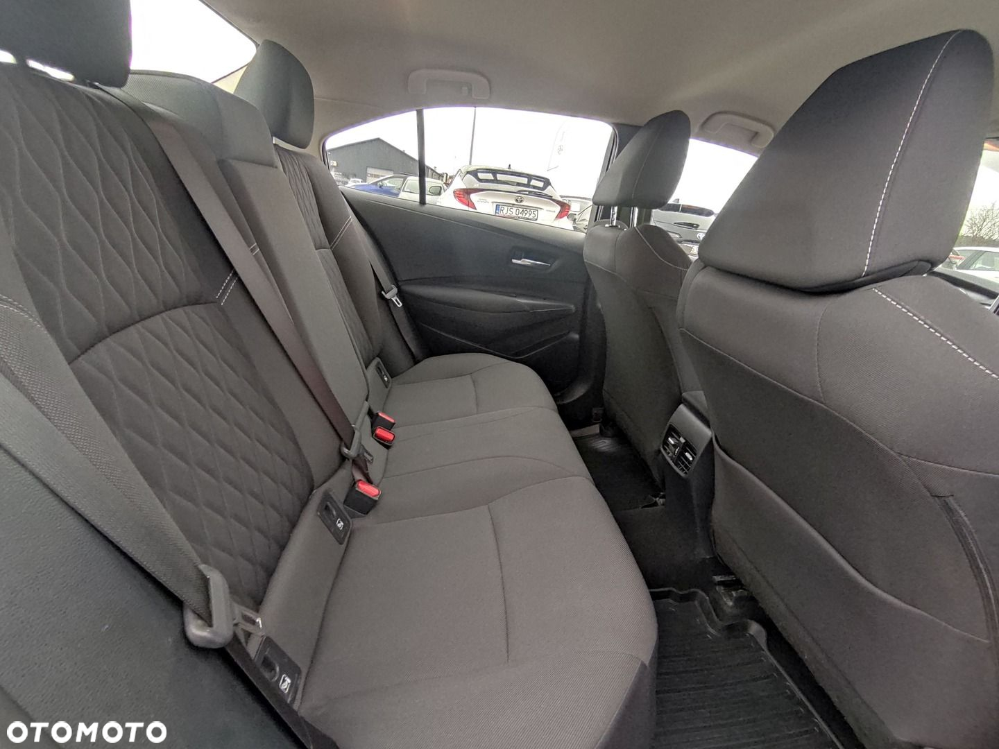 Toyota Corolla - 13