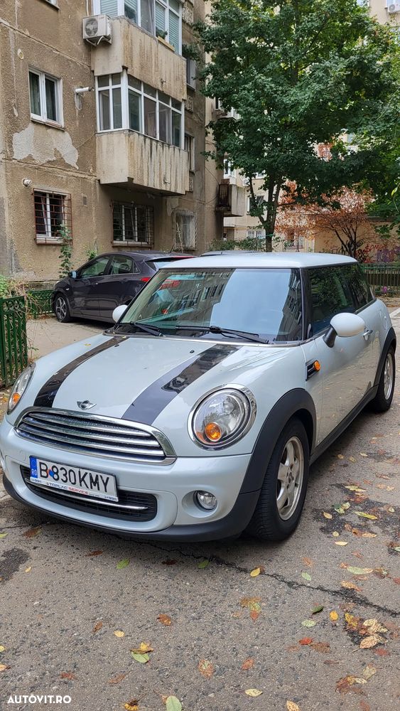 Mini Cooper 2011 photo 2
