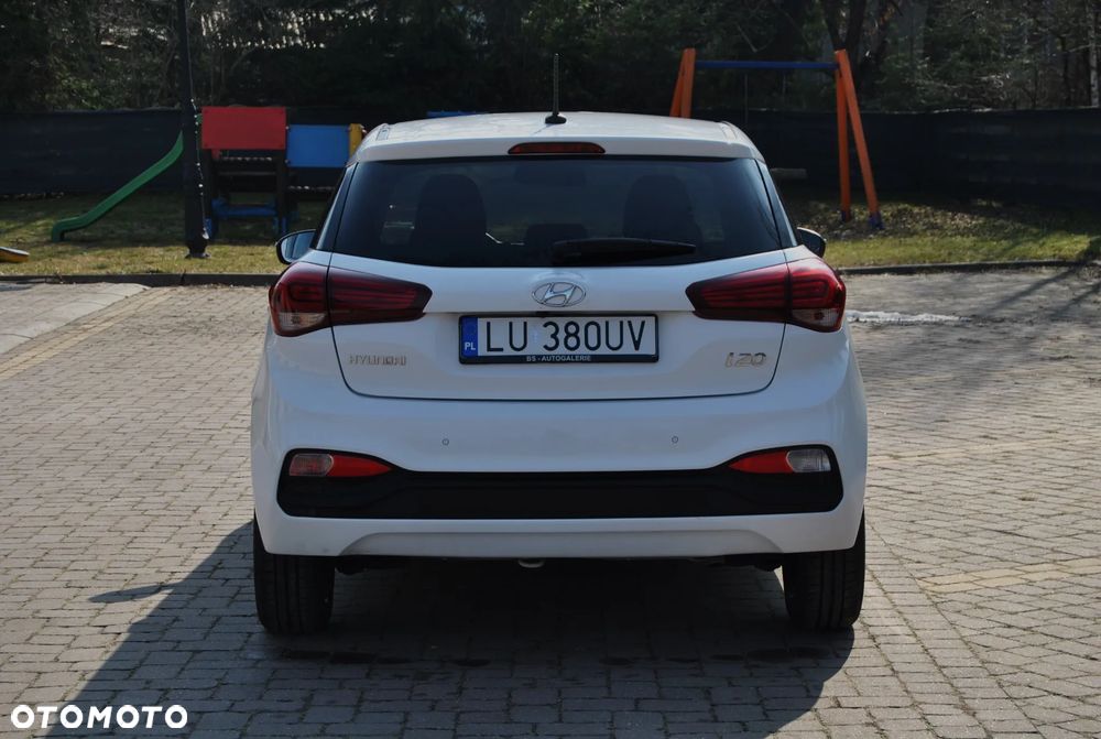 Hyundai i20 - 19