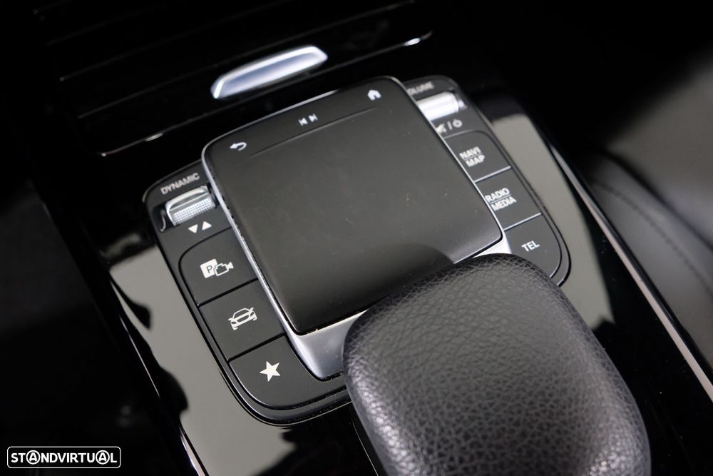 Mercedes-Benz CLA 180 d Progressive Aut. - 17