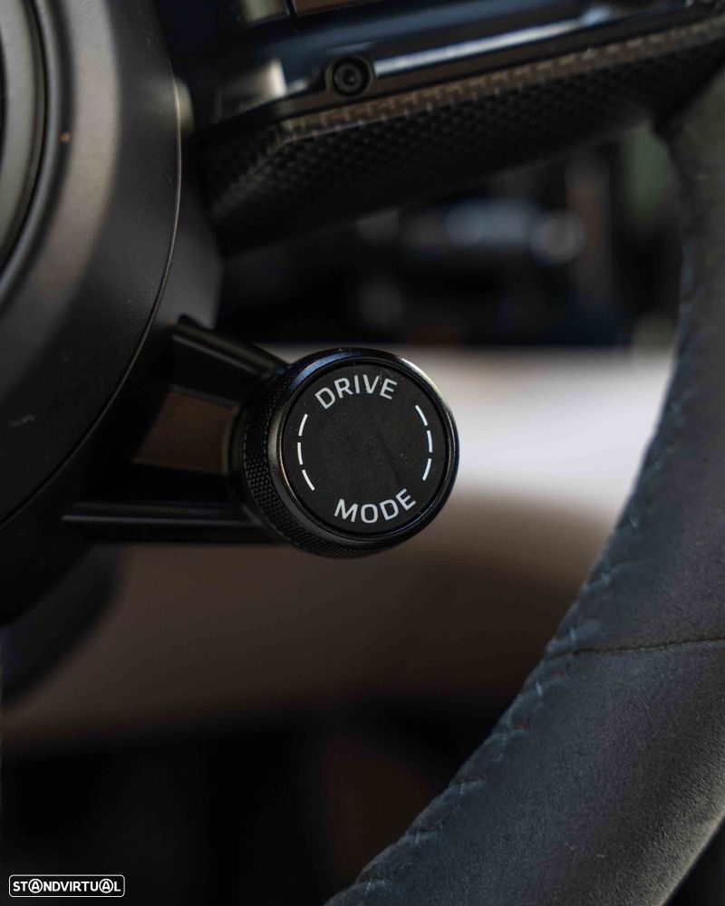 Porsche Taycan Cross Turismo 4S Sport bateria Performance Plus - 31