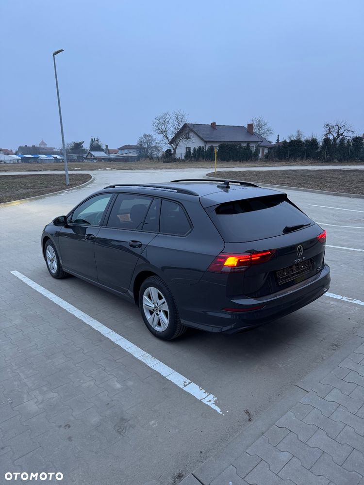 Volkswagen Golf 1.5 eTSI OPF DSG Life - 4