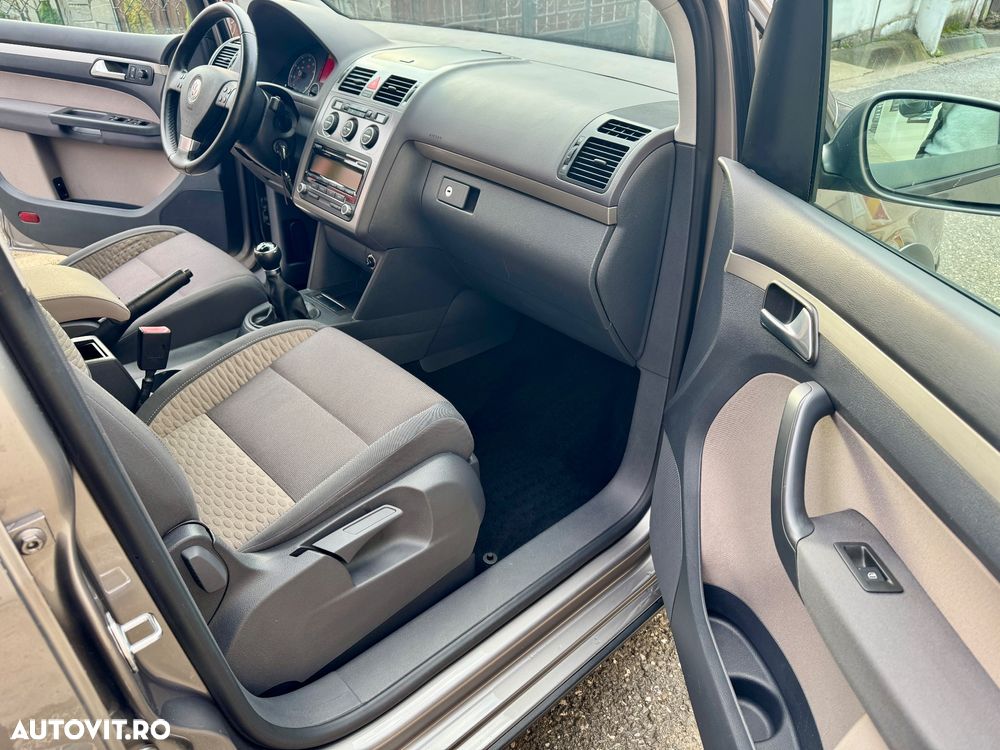 Volkswagen Touran Cross 1.4 TSI - 13