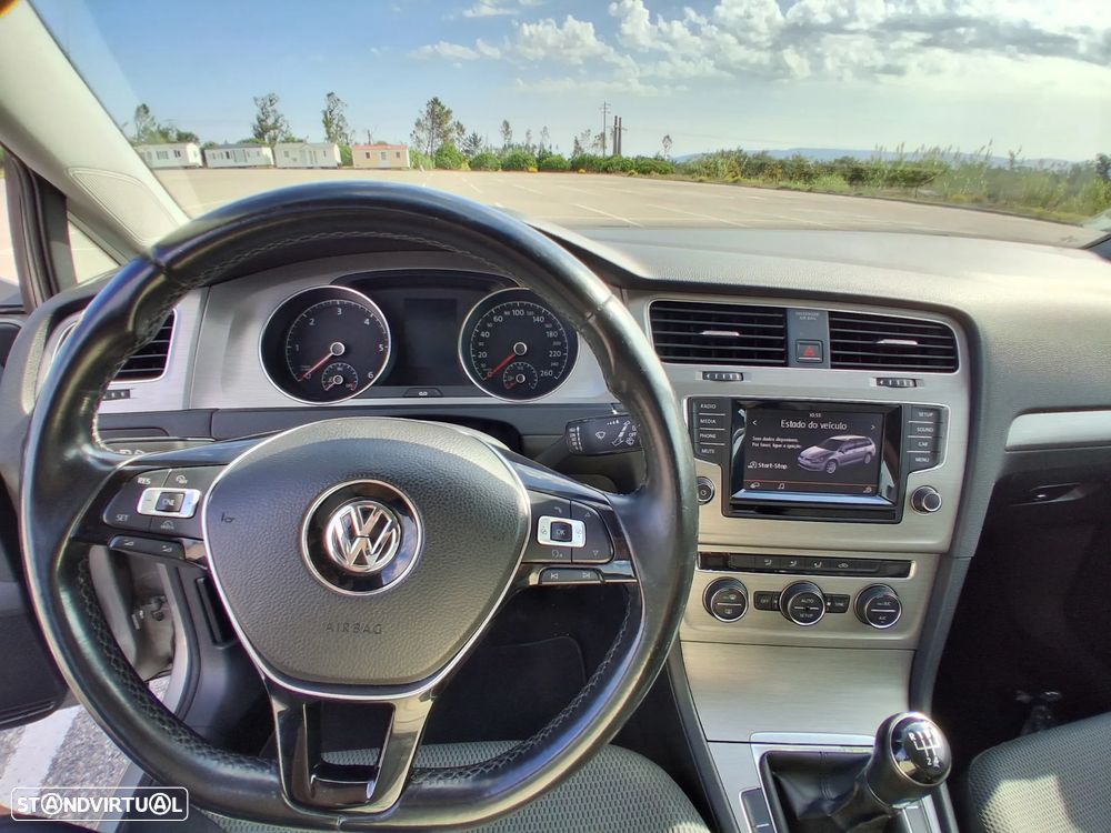 VW Golf Variant 1.6 TDi Confortline - 15