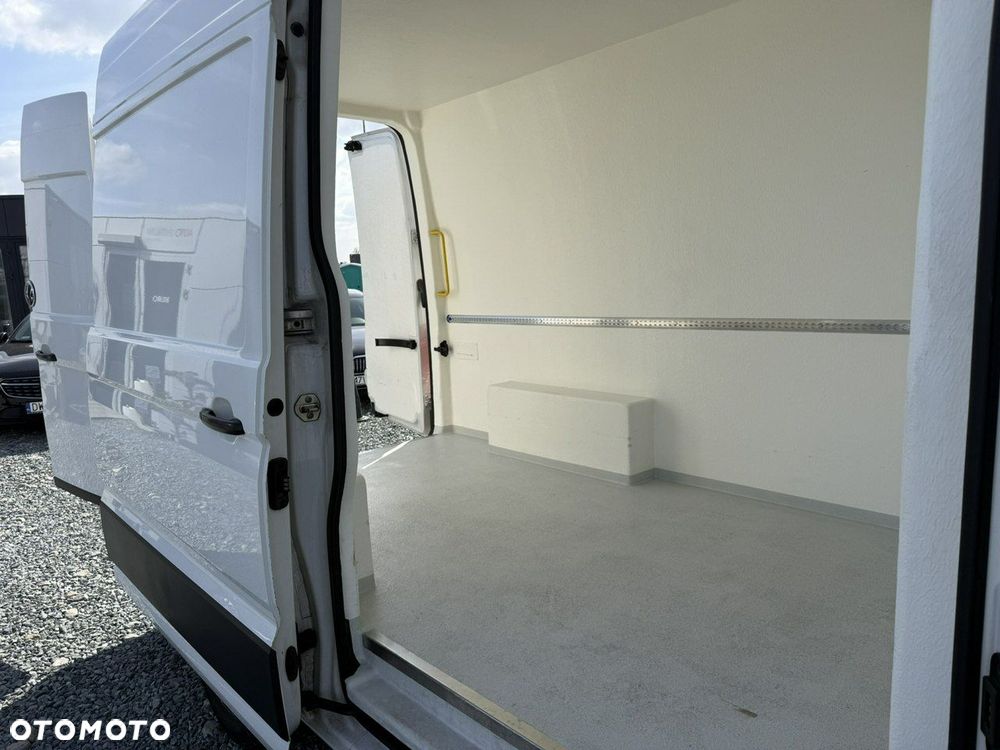 Volkswagen Crafter - 20