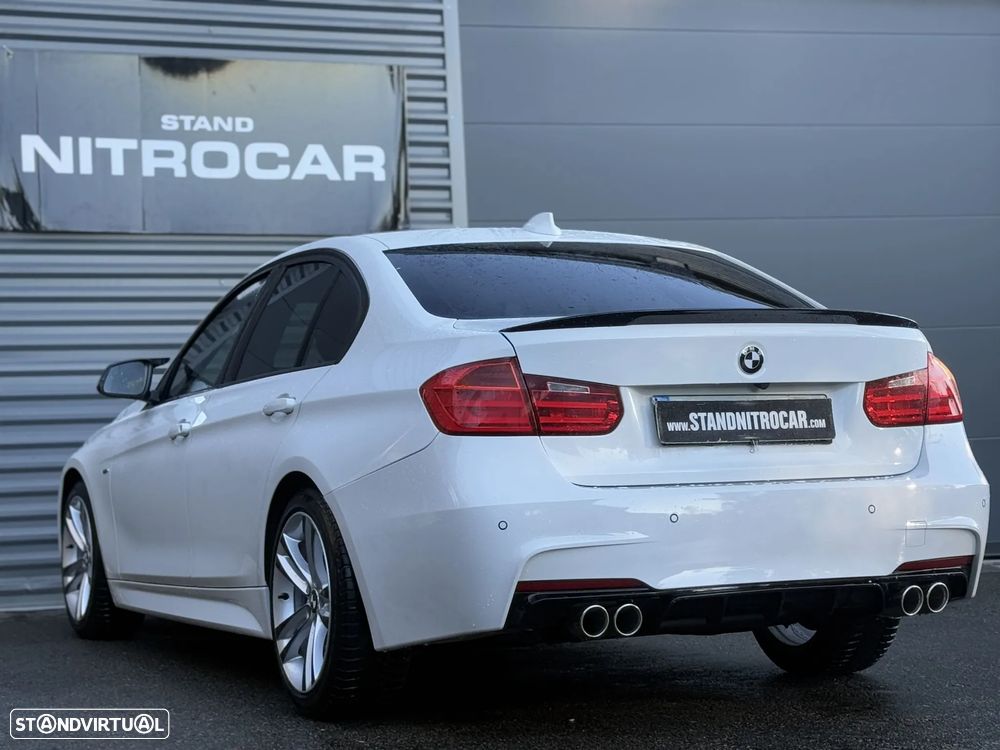 BMW 328 i Auto Pack M - 24