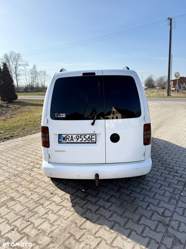 Volkswagen Caddy Highline DSG - 3