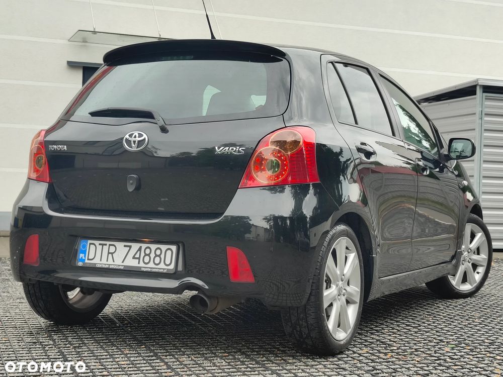 Toyota Yaris - 9
