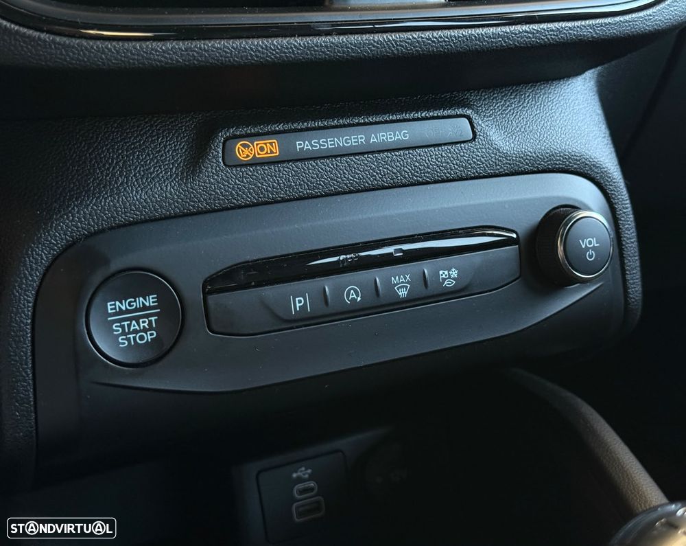Ford Focus 1.0 EcoBoost MHEV ST-Line X - 14