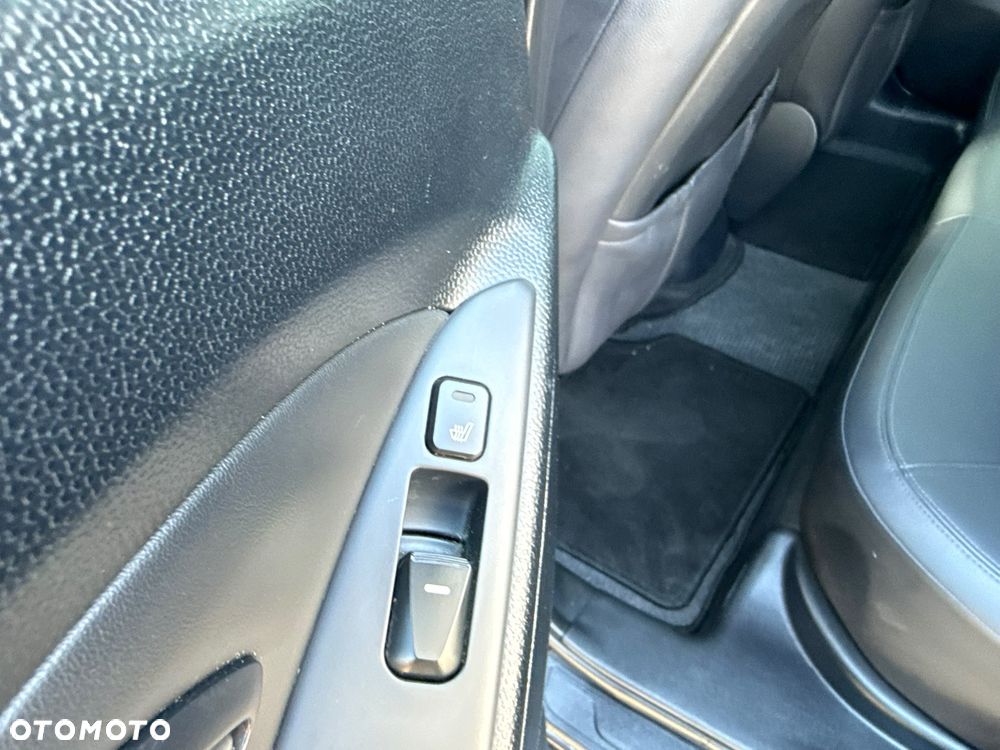Hyundai ix35 2.0 Premium 2WD - 17