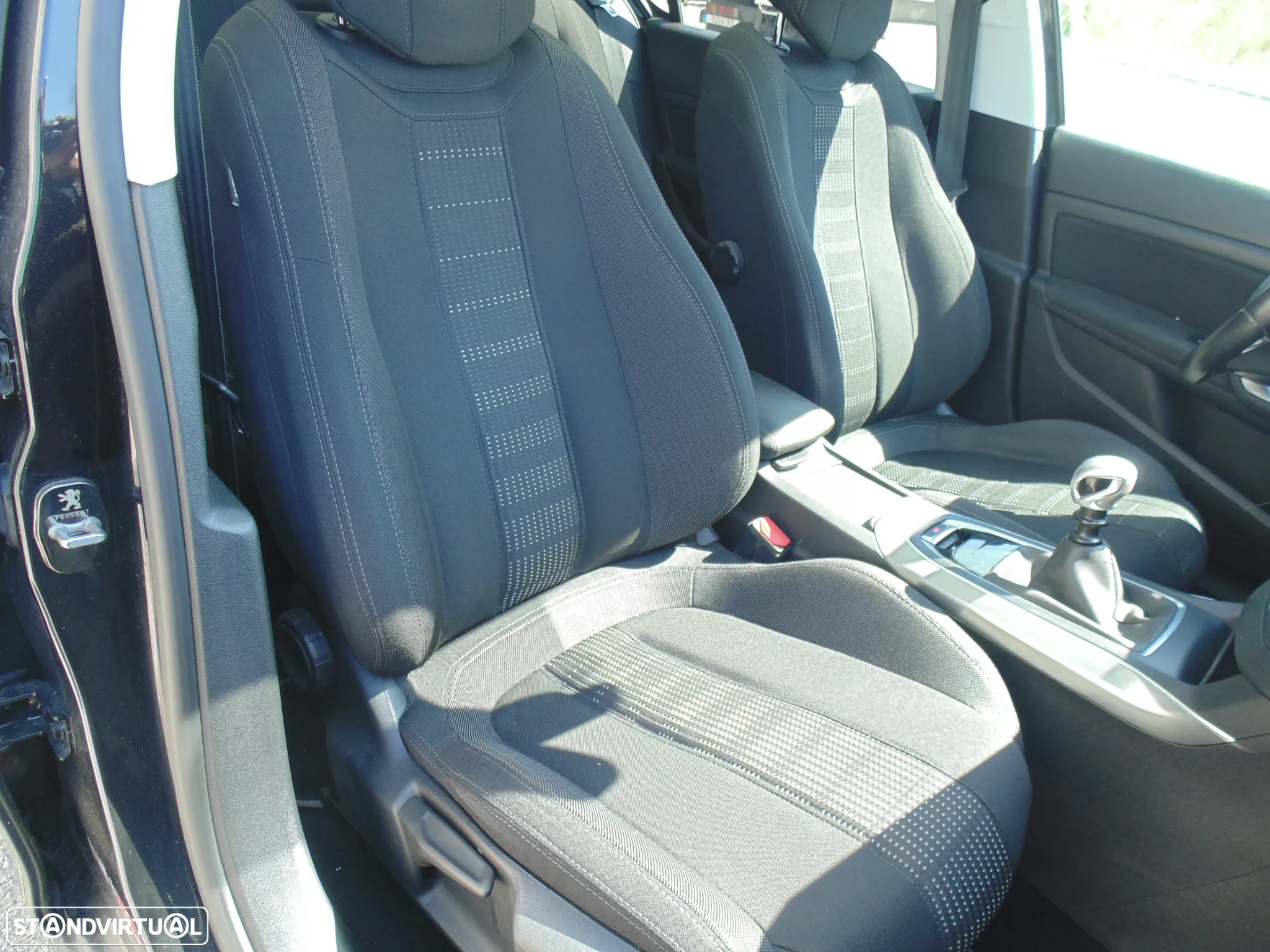 Peugeot 308 1.6 BlueHDi Allure J17 - 24