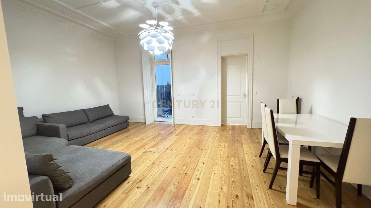 Apartamento com terraço - 83 m2 no prédio reconstruído em 2020 perto d - Grande imagem: 5/19
