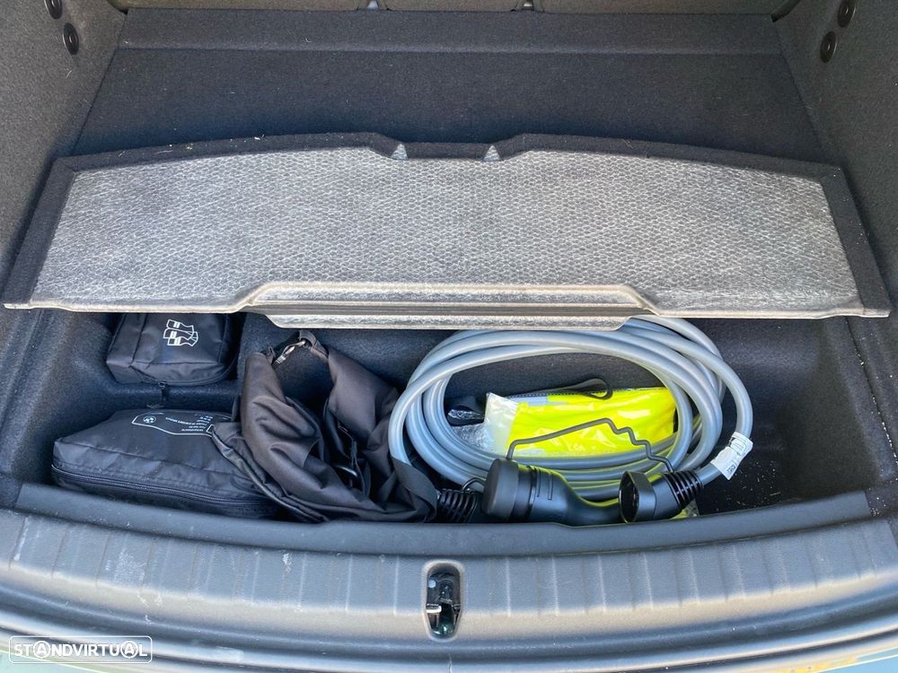 BMW 225xe Active Tourer e xDrive - 17