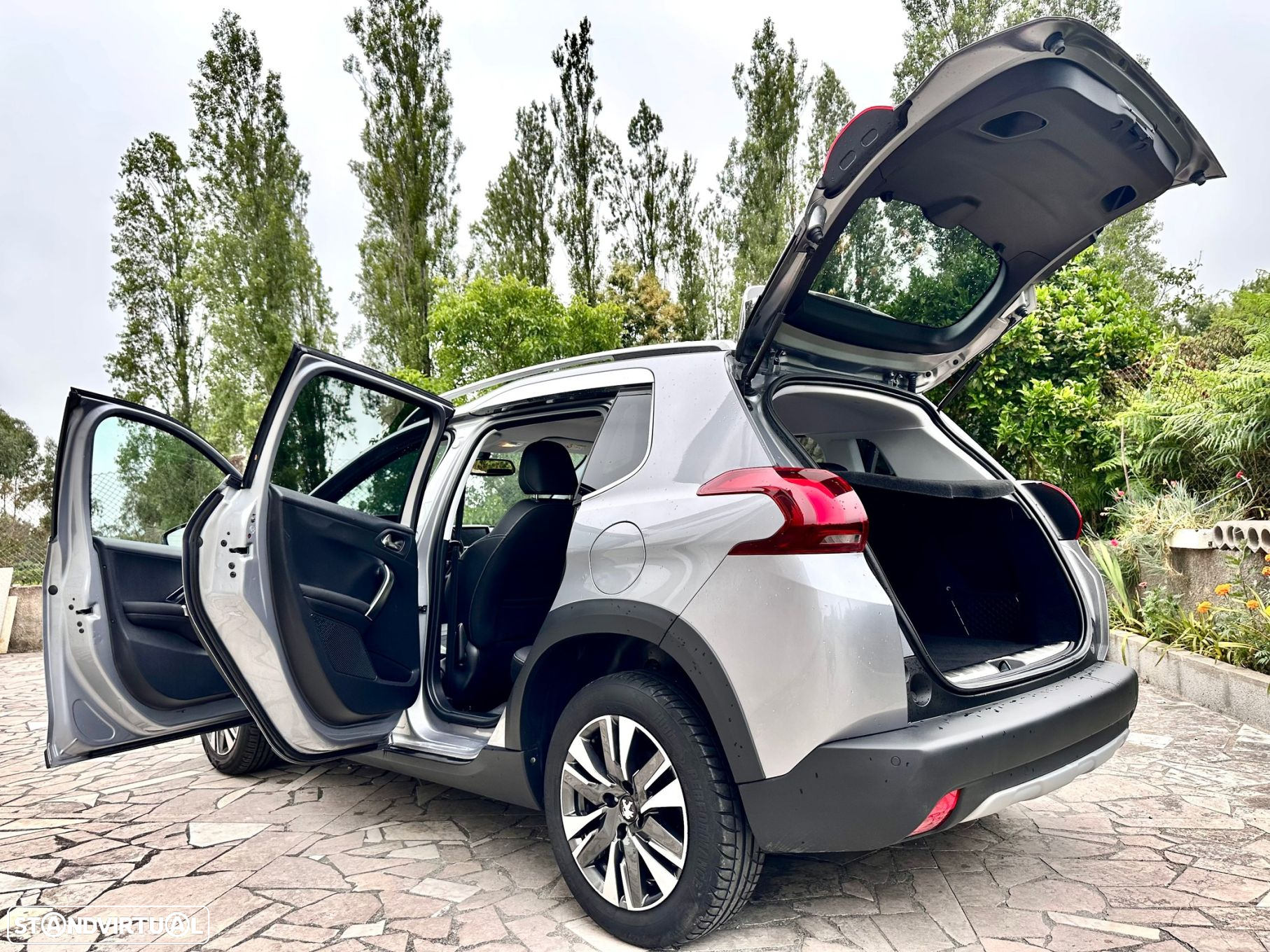 Peugeot 2008 1.2 PureTech Allure - 7