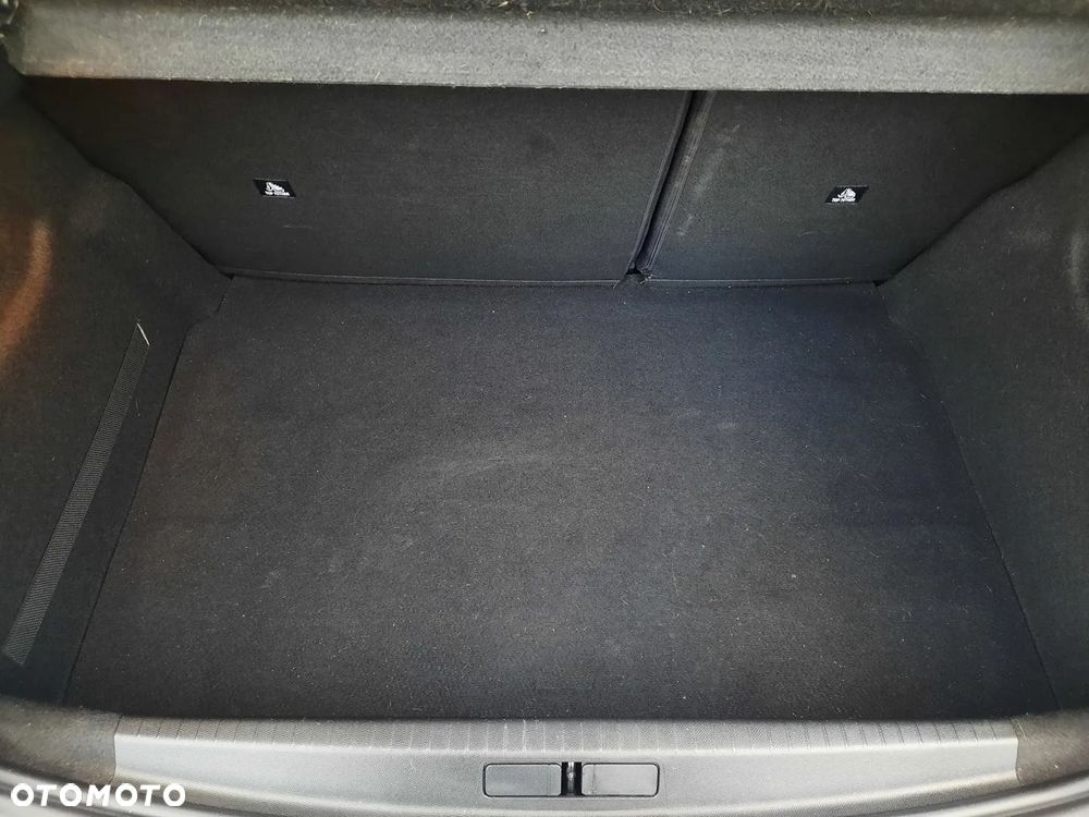 Peugeot 208 1.2 PureTech Style S&S - 20