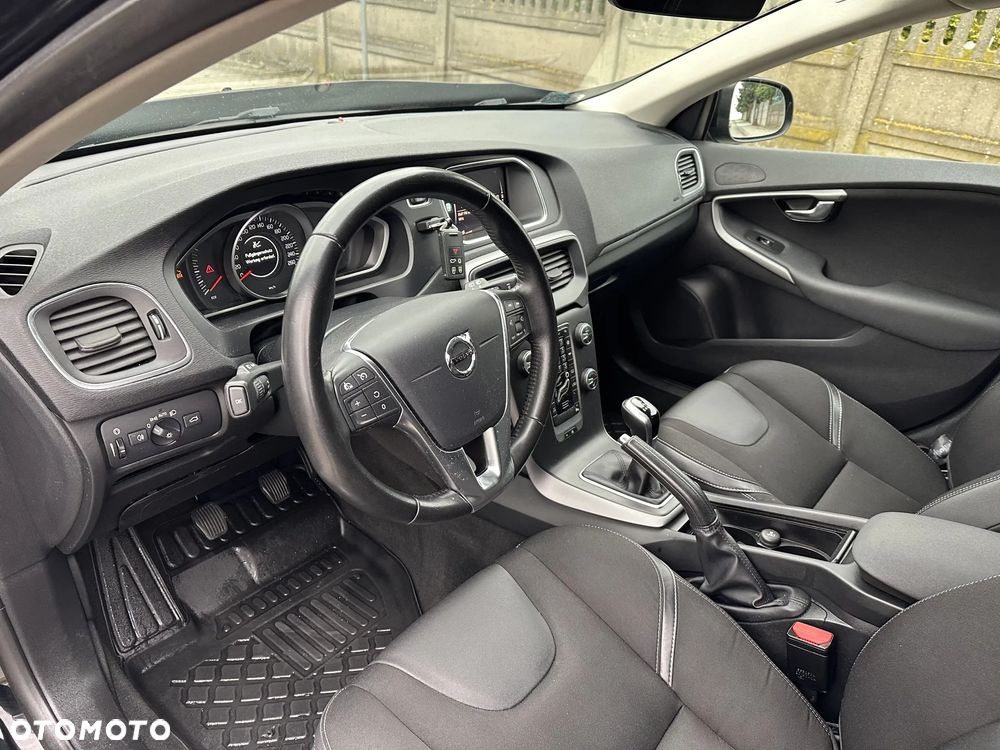 Volvo V40 - 10