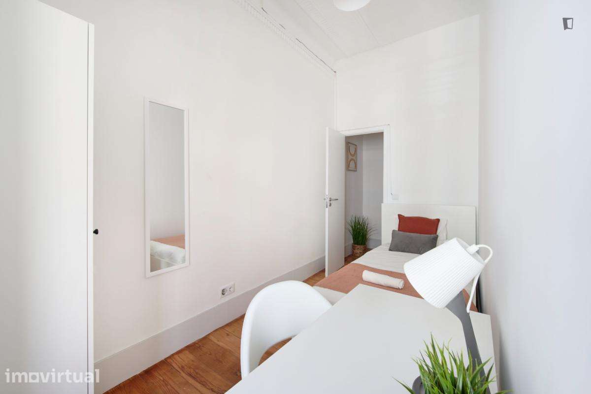 Quarto - localizado em Entrecampos Lisbon - Grande imagem: 4/23