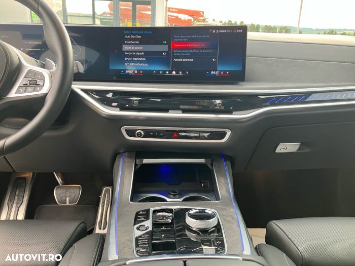BMW X7 M60i xDrive AT MHEV - 12